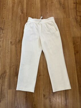 Lululemon Softstreme High-Rise Straight Leg Crop